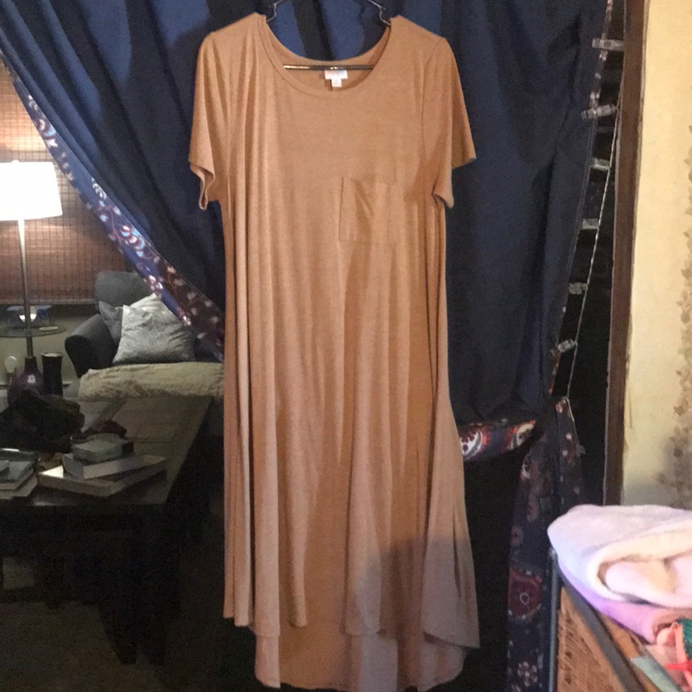 Lila roe T-shirt dress